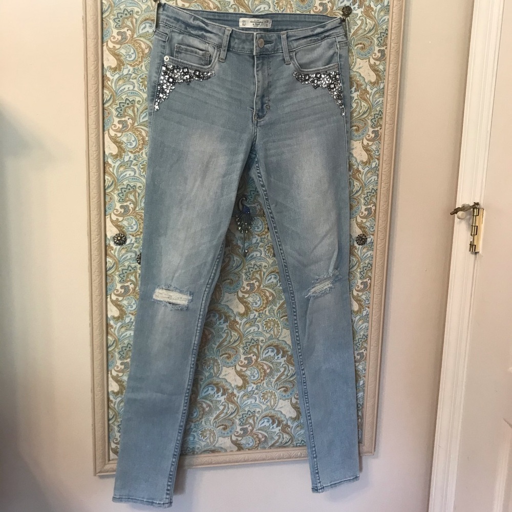 Abercrombie Light Wash Embellished Ripped Jeans - Picture 2 of 6